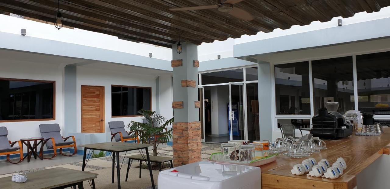 Ocean Holic Resort Tagbilaran City Exterior foto